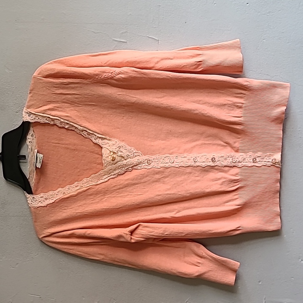 Women's large vintage 1990s Y2K peach knit faux cardigan-look long sleeve shirt